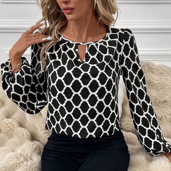 Black & White Casual Women's Keyhole Neck All Over Print Hollow Out Blouse - Picture 6 of 8